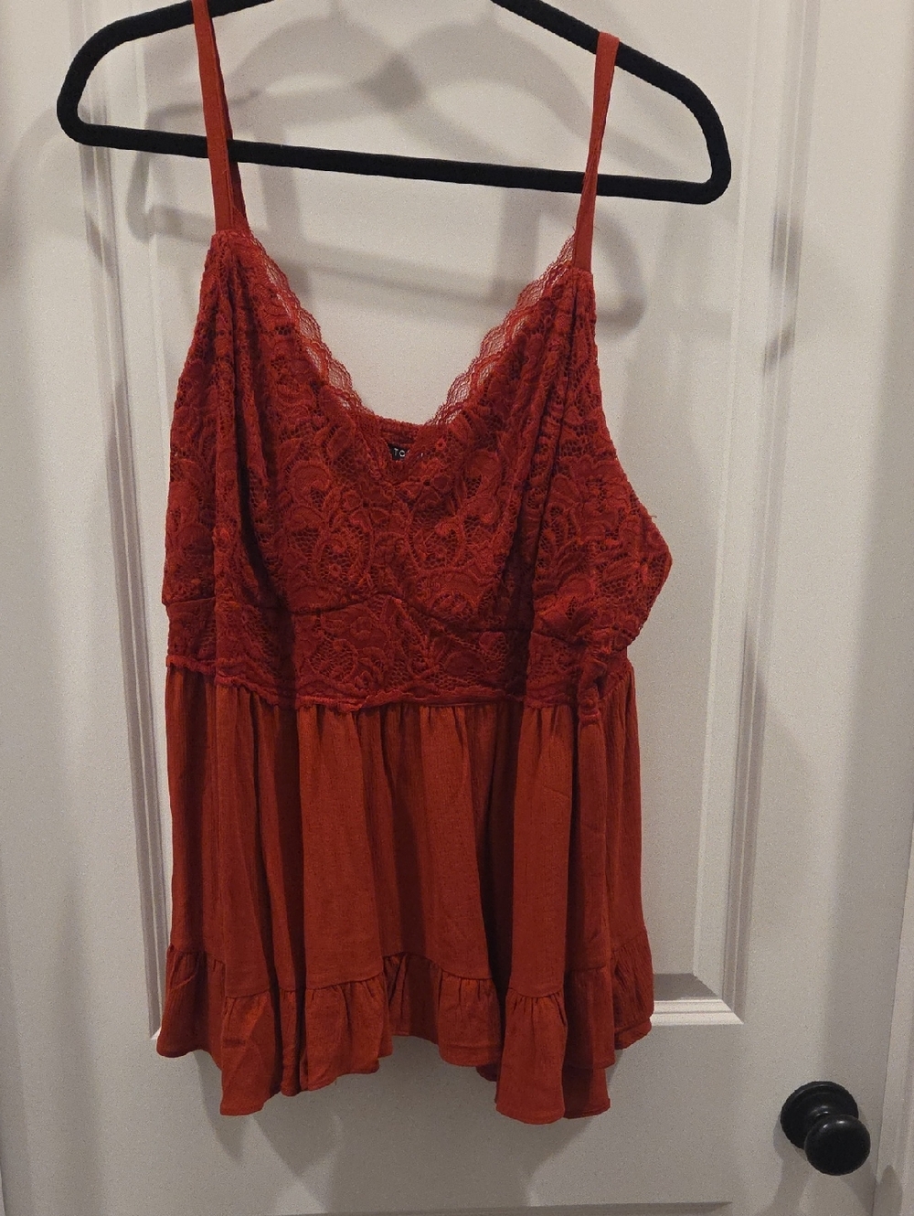Torrid Women’s Lace-Trim Rust Camisole Top